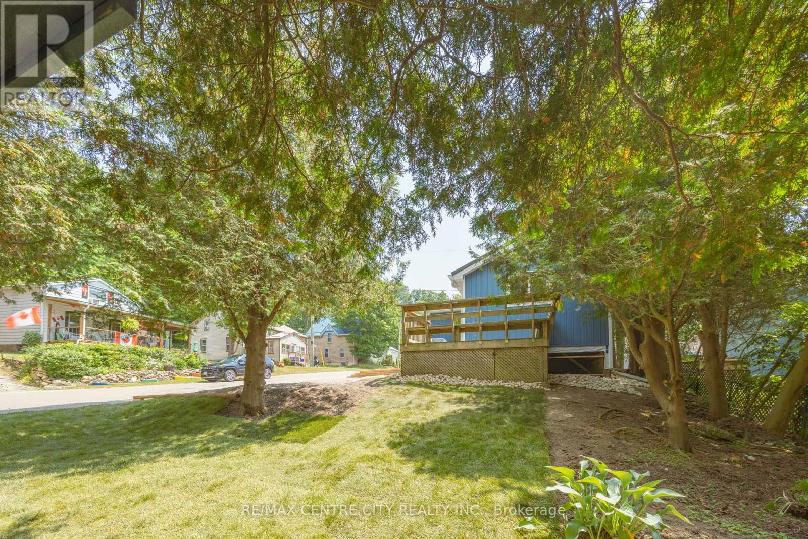 277 Charlotte Street, Central Elgin, Ontario  N5L 1A8 - Photo 26 - X12333496