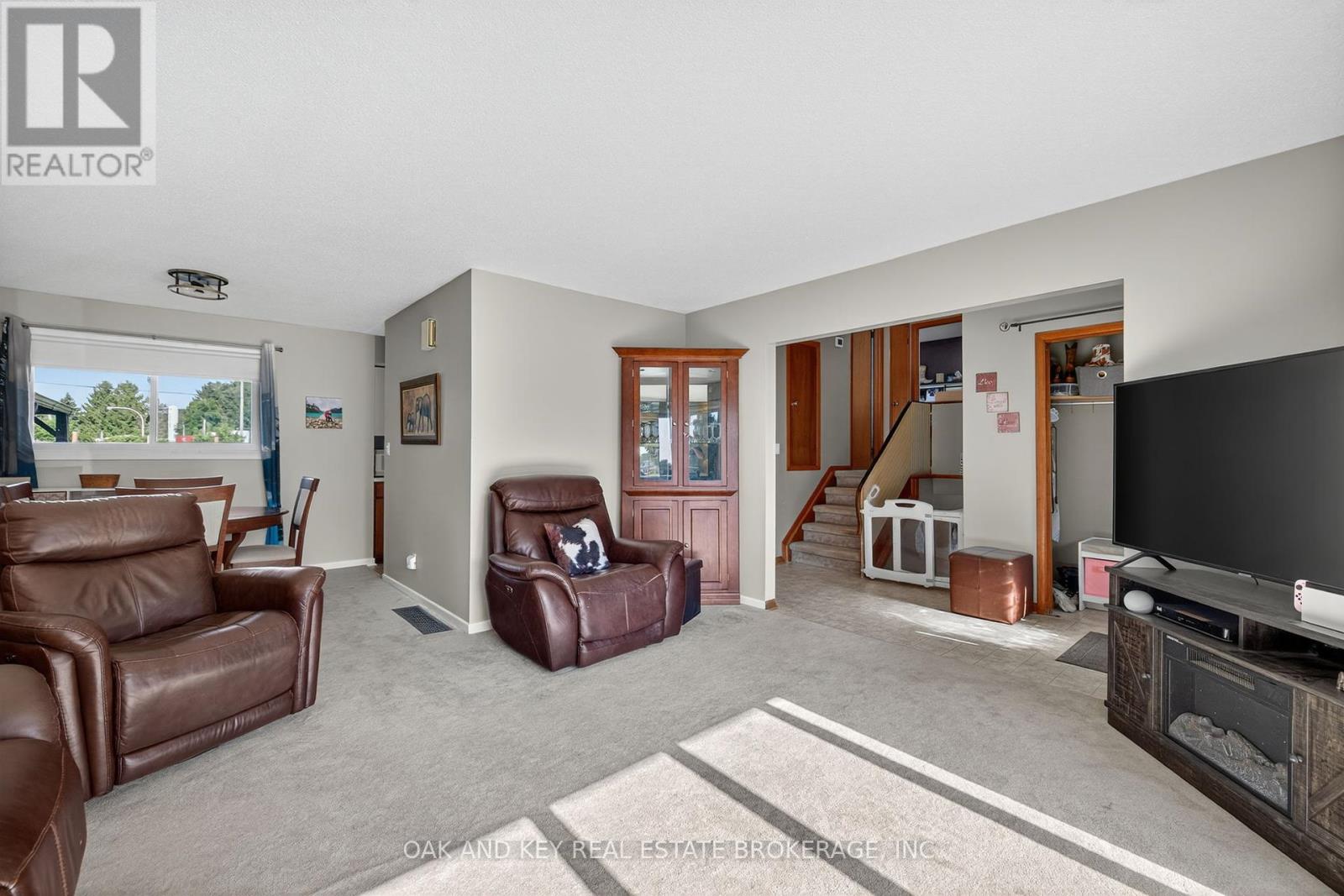 10103 Lynhurst Park Drive, Southwold, Ontario  N5P 2E5 - Photo 10 - X12333525