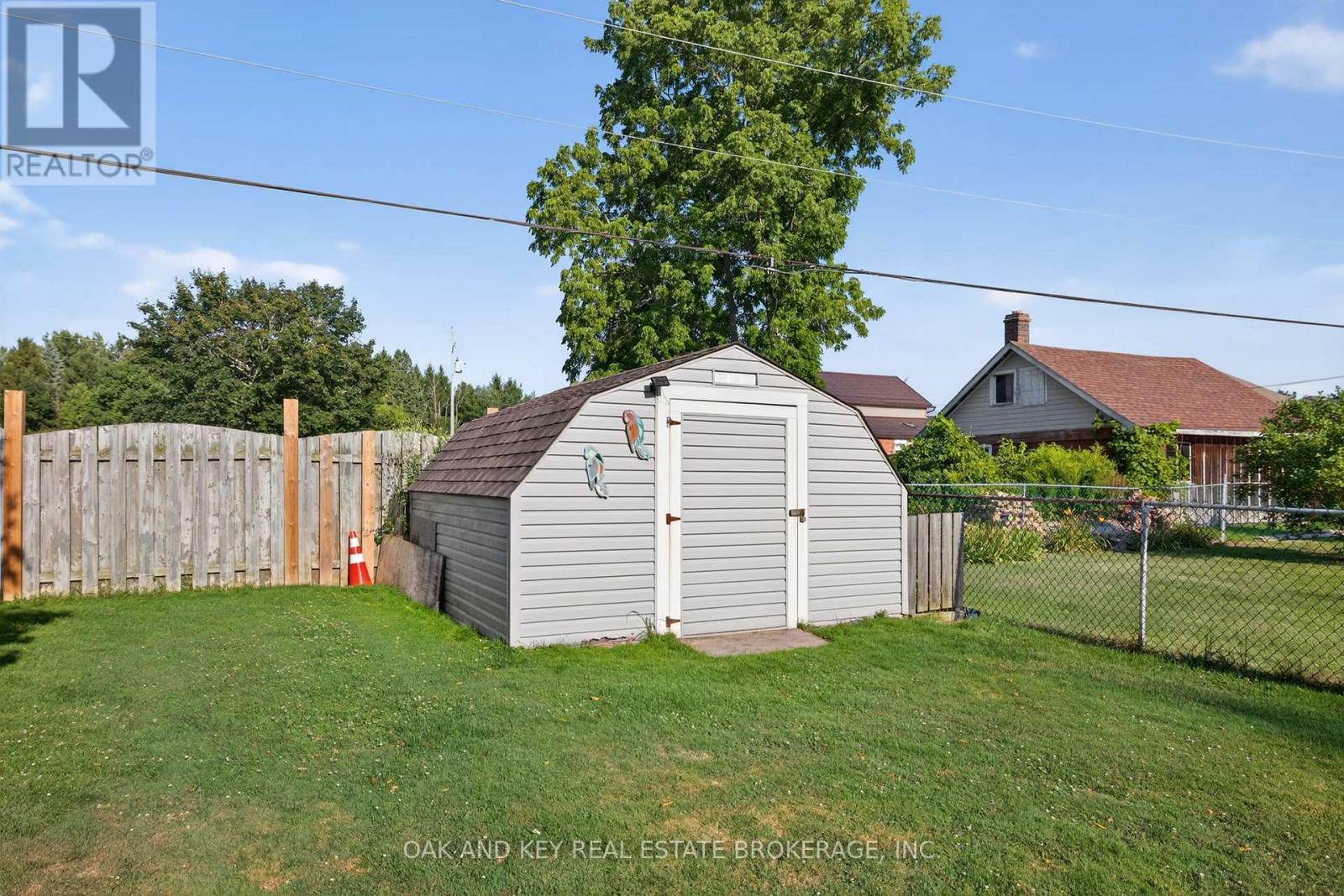 10103 Lynhurst Park Drive, Southwold, Ontario  N5P 2E5 - Photo 30 - X12333525