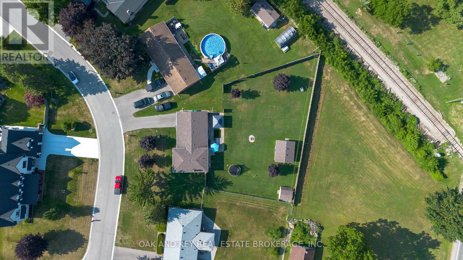10103 Lynhurst Park Drive, Southwold, Ontario  N5P 2E5 - Photo 6 - X12333525