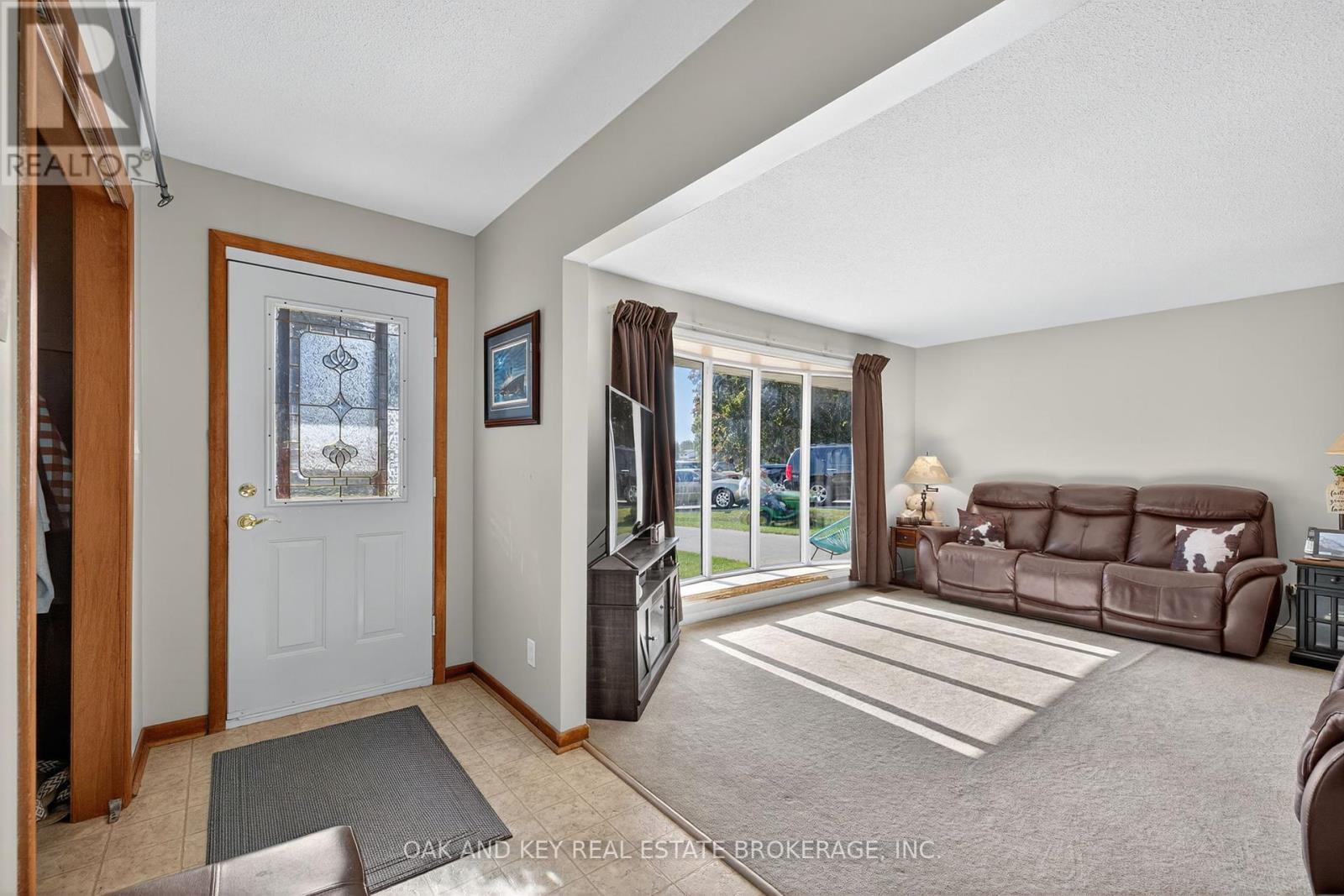 10103 Lynhurst Park Drive, Southwold, Ontario  N5P 2E5 - Photo 8 - X12333525