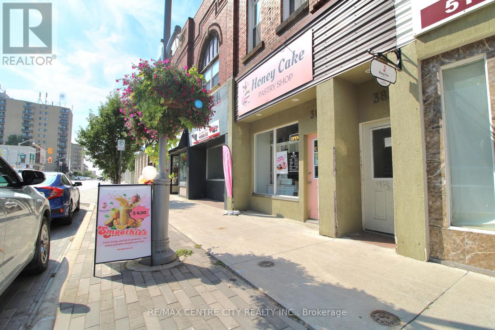 381 TALBOT STREET, St. Thomas, Ontario