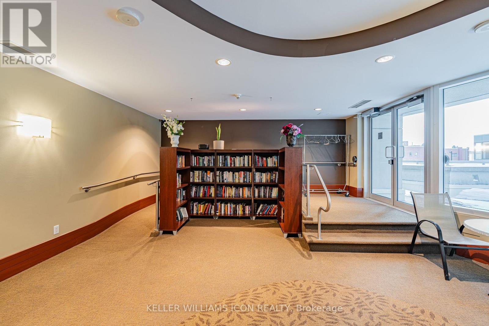 1306 - 234 Rideau Street, Ottawa, Ontario  K1N 0A9 - Photo 17 - X12333511