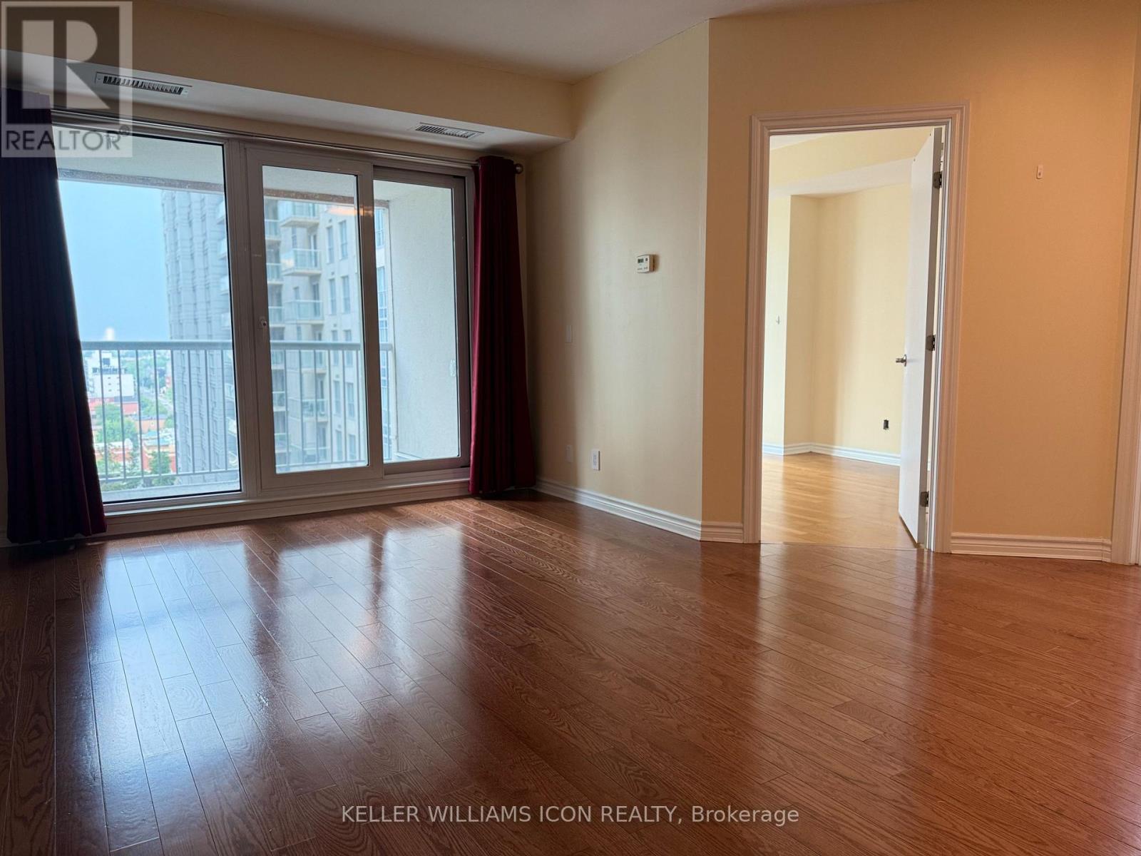 1306 - 234 Rideau Street, Ottawa, Ontario  K1N 0A9 - Photo 5 - X12333511