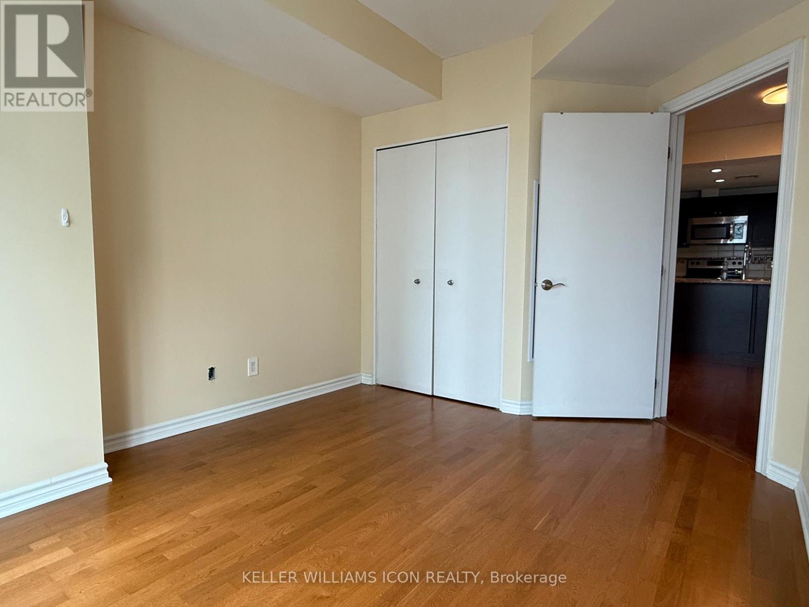 1306 - 234 Rideau Street, Ottawa, Ontario  K1N 0A9 - Photo 8 - X12333511