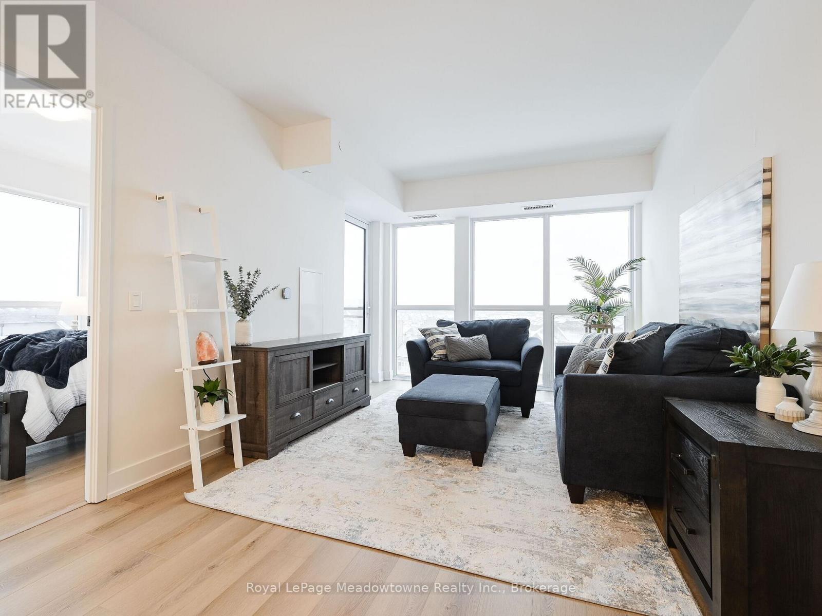 618 - 2343 Khalsa Gate, Oakville, Ontario  L6M 5R6 - Photo 8 - W12333486