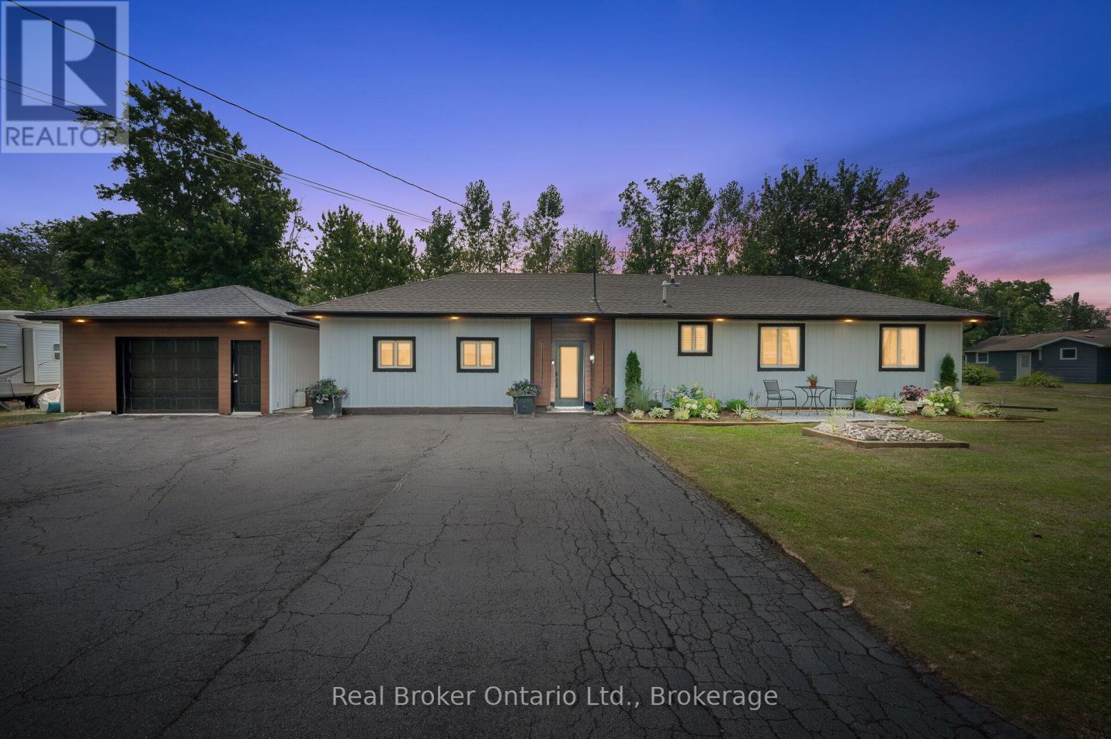 2525 Vimy Road, Port Colborne, Ontario  L3K 5V3 - Photo 1 - X12333498