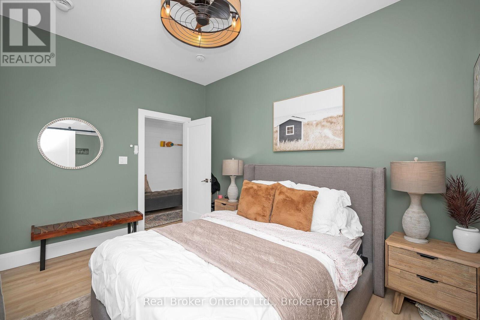2525 Vimy Road, Port Colborne, Ontario  L3K 5V3 - Photo 10 - X12333498