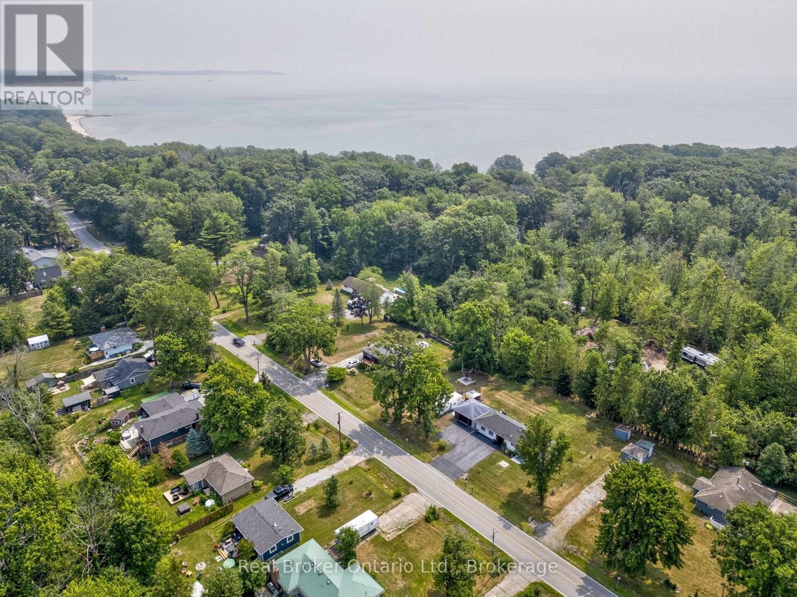 2525 Vimy Road, Port Colborne, Ontario  L3K 5V3 - Photo 4 - X12333498