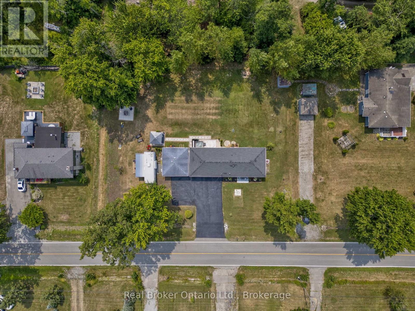 2525 Vimy Road, Port Colborne, Ontario  L3K 5V3 - Photo 6 - X12333498