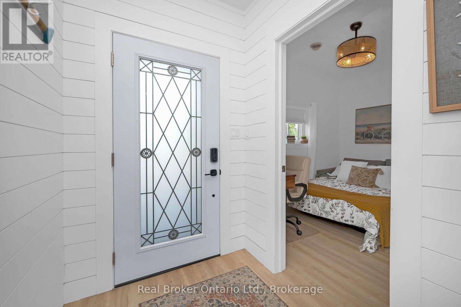 2525 Vimy Road, Port Colborne, Ontario  L3K 5V3 - Photo 8 - X12333498