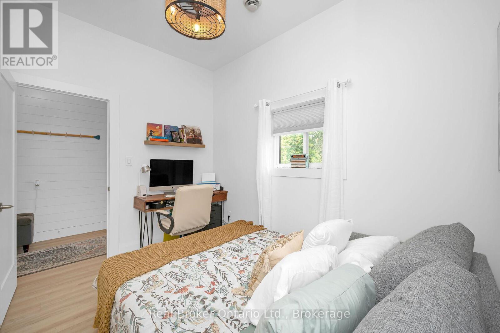 2525 Vimy Road, Port Colborne, Ontario  L3K 5V3 - Photo 9 - X12333498