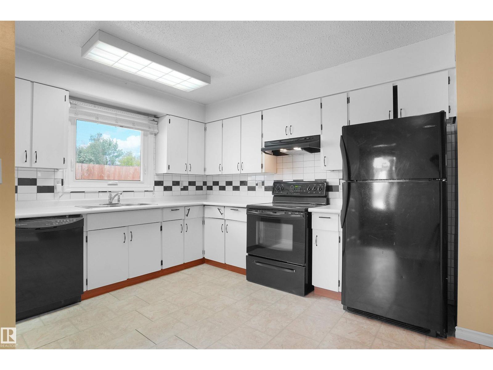 14231 24 St Nw, Edmonton, Alberta  T5Y 1G2 - Photo 9 - E4440329