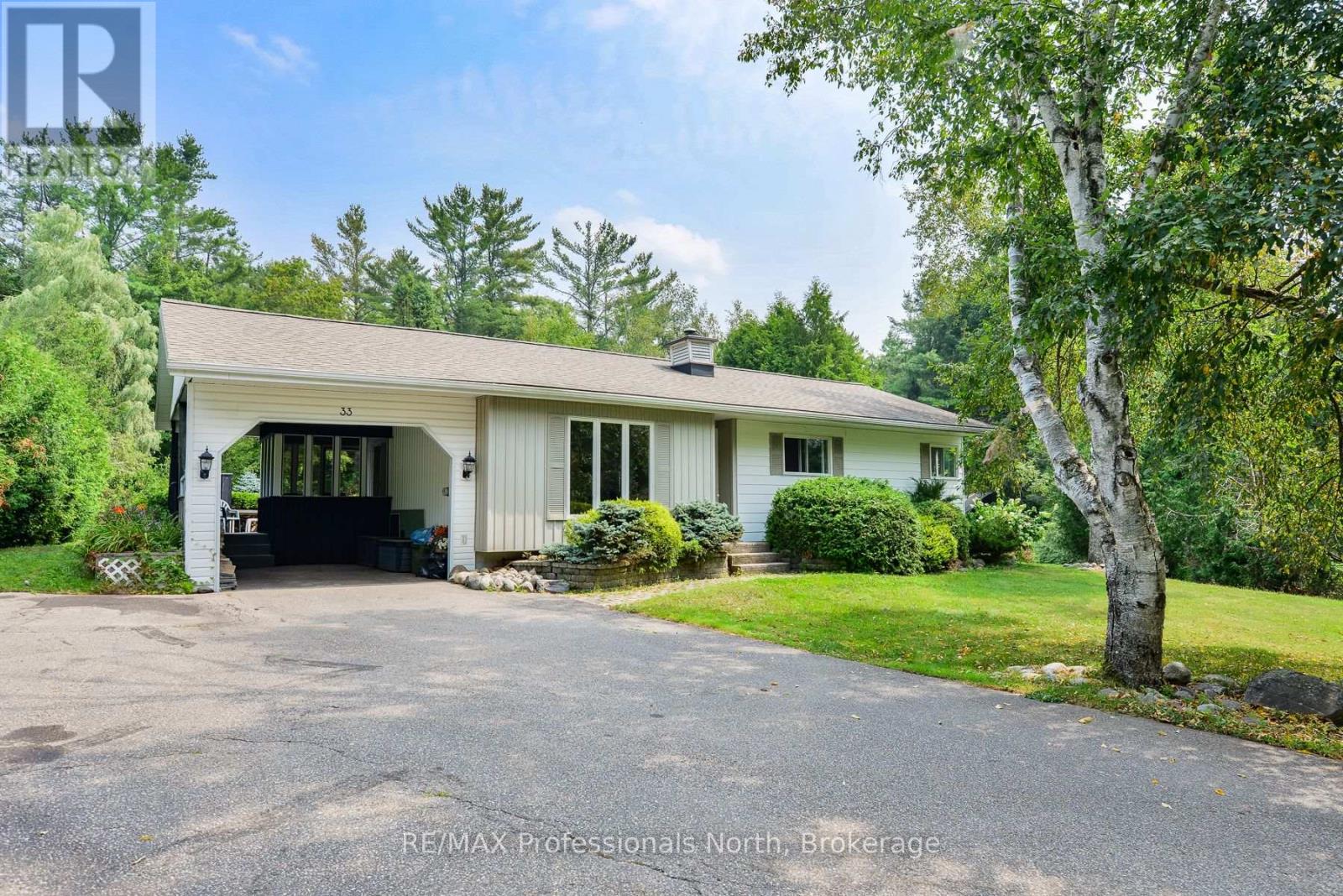 Property at 33 WOODCHESTER AVENUE image 1