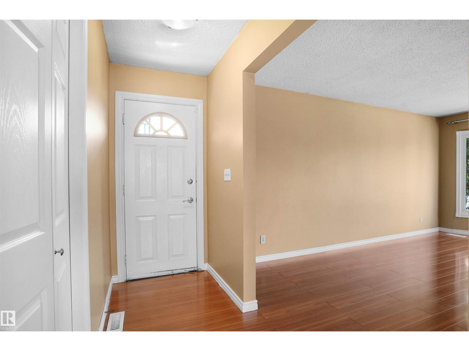14231 24 St Nw, Edmonton, Alberta  T5Y 1G2 - Photo 5 - E4440329