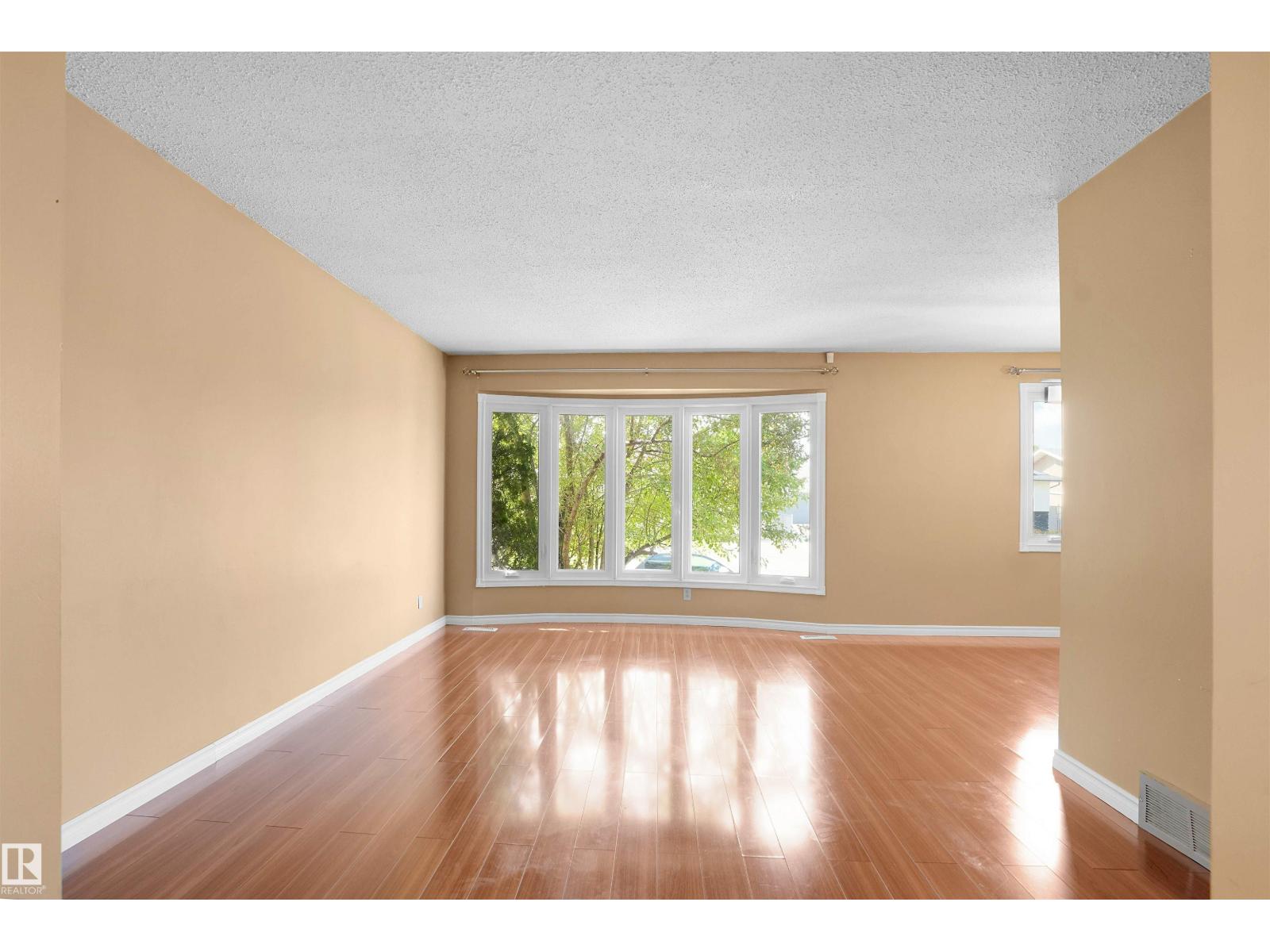 14231 24 St Nw, Edmonton, Alberta  T5Y 1G2 - Photo 6 - E4440329