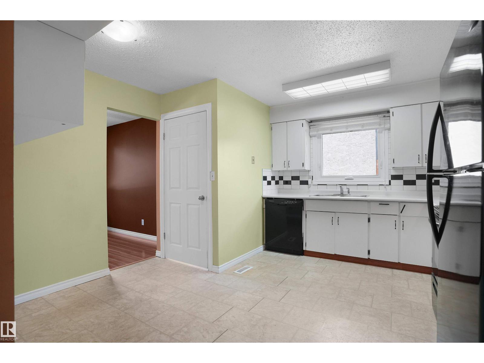 14231 24 St Nw, Edmonton, Alberta  T5Y 1G2 - Photo 10 - E4440329