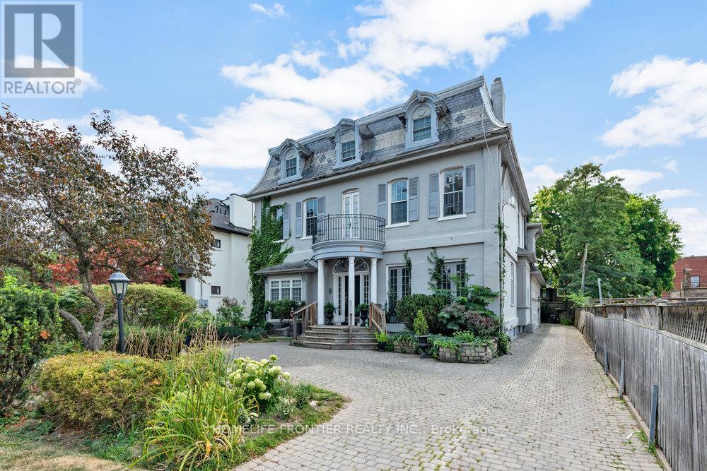 APT 3 - 17 TEDDINGTON PARK AVENUE W, Toronto, Ontario