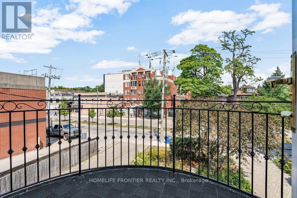 Apt 3 - 17 Teddington Park Avenue W, Toronto, Ontario  M4N 2C4 - Photo 6 - C12331892