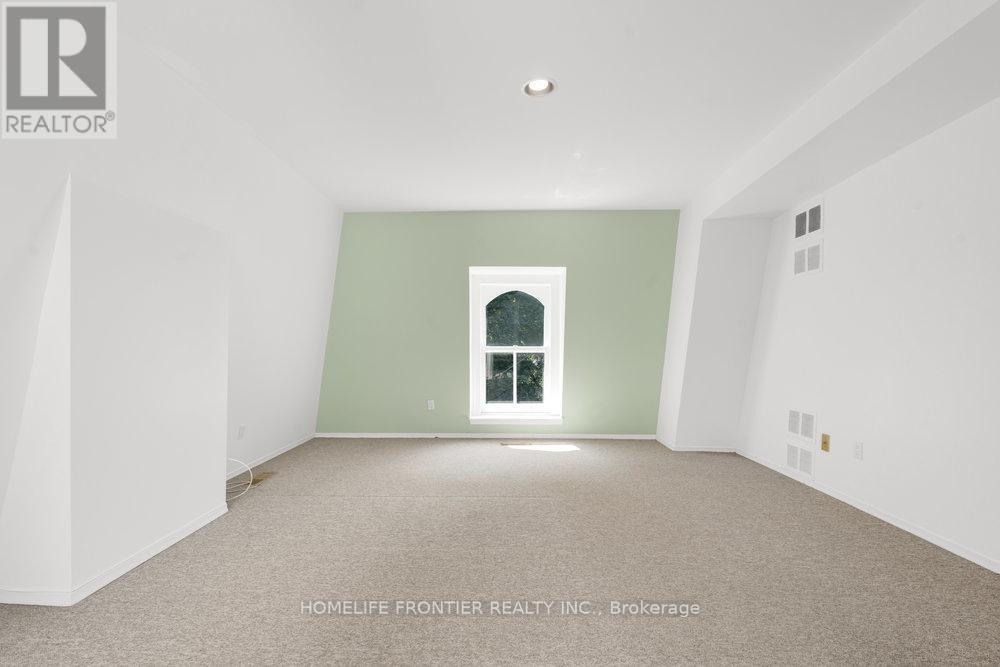 Apt 3 - 17 Teddington Park Avenue W, Toronto, Ontario  M4N 2C4 - Photo 15 - C12331892