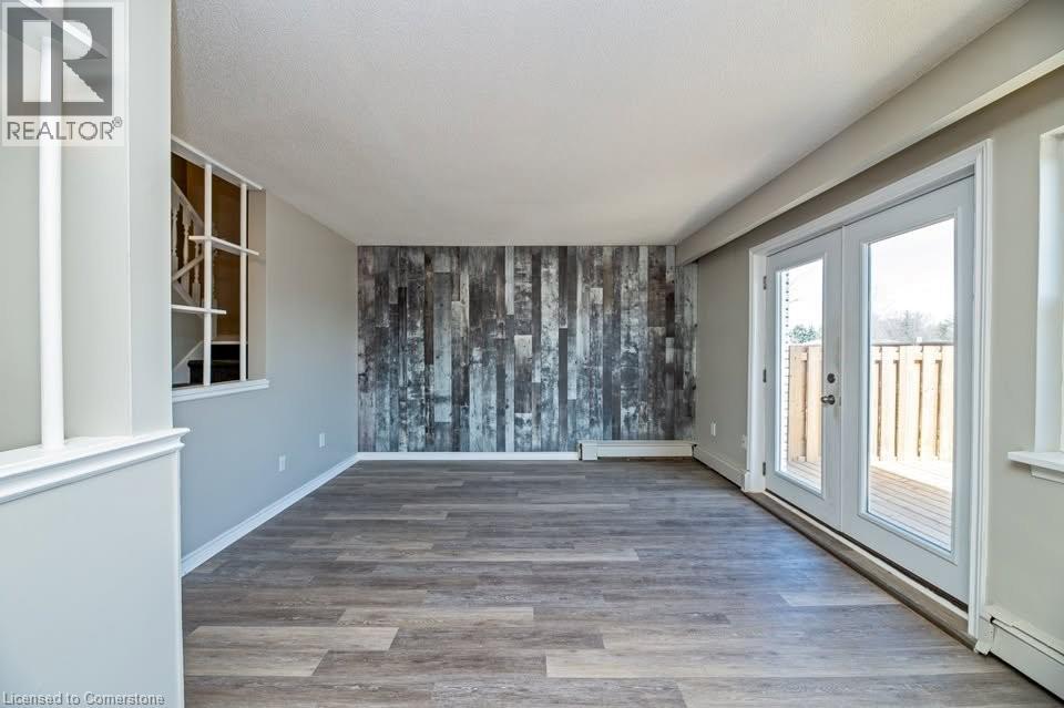 2251 MOUNTAINSIDE Drive Unit# 1, Burlington, Ontario