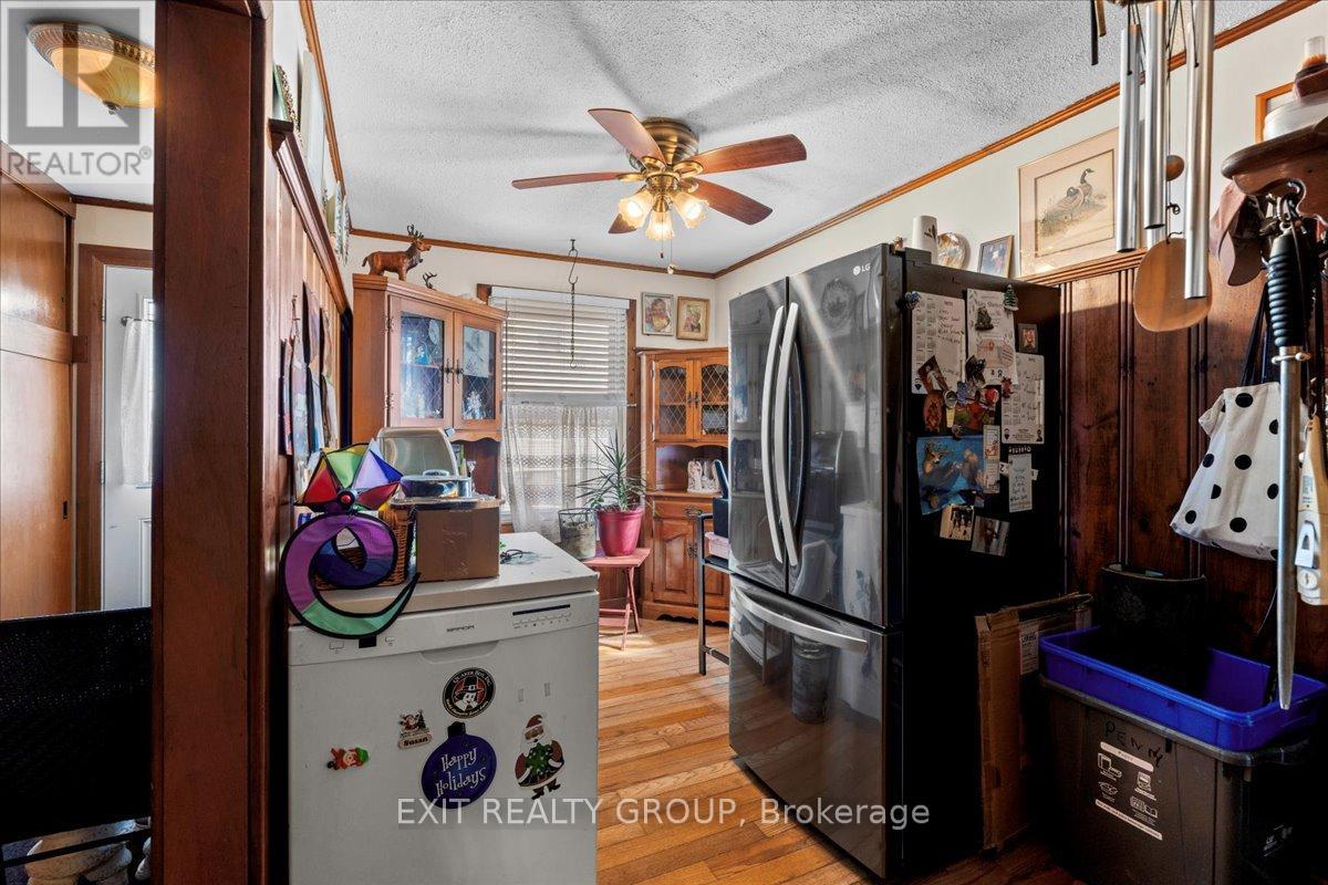 100 Film Street, Quinte West, Ontario  K8V 5K2 - Photo 11 - X12333247