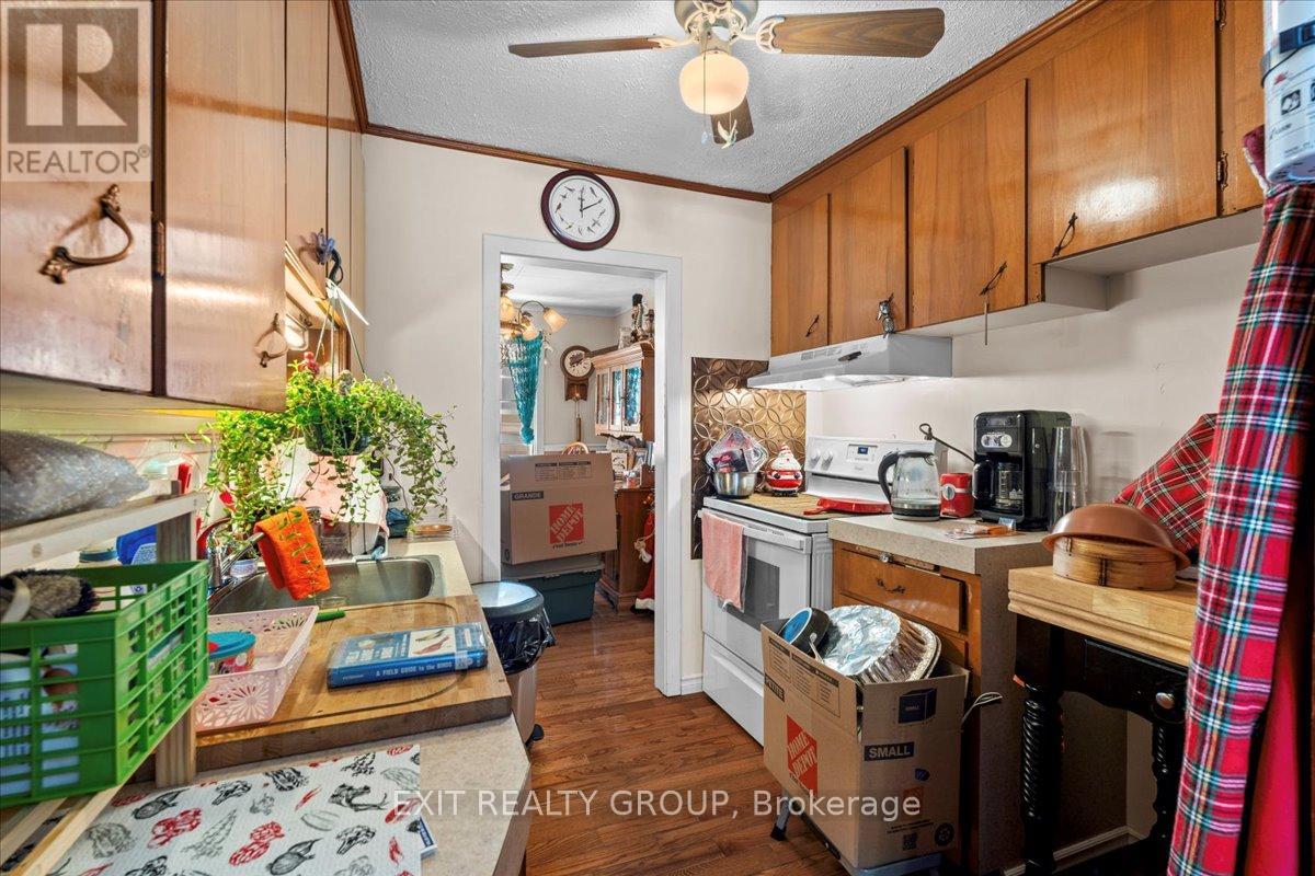 100 Film Street, Quinte West, Ontario  K8V 5K2 - Photo 10 - X12333247