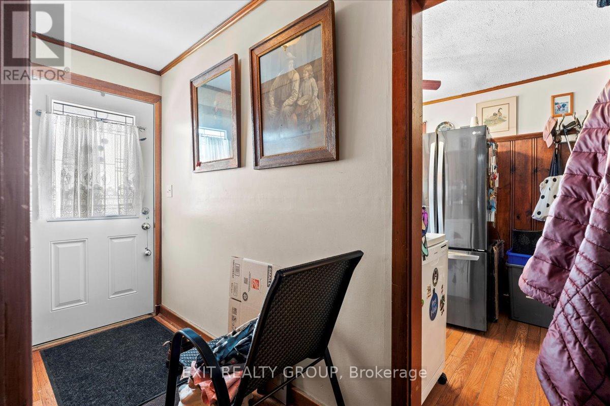 100 Film Street, Quinte West, Ontario  K8V 5K2 - Photo 2 - X12333247