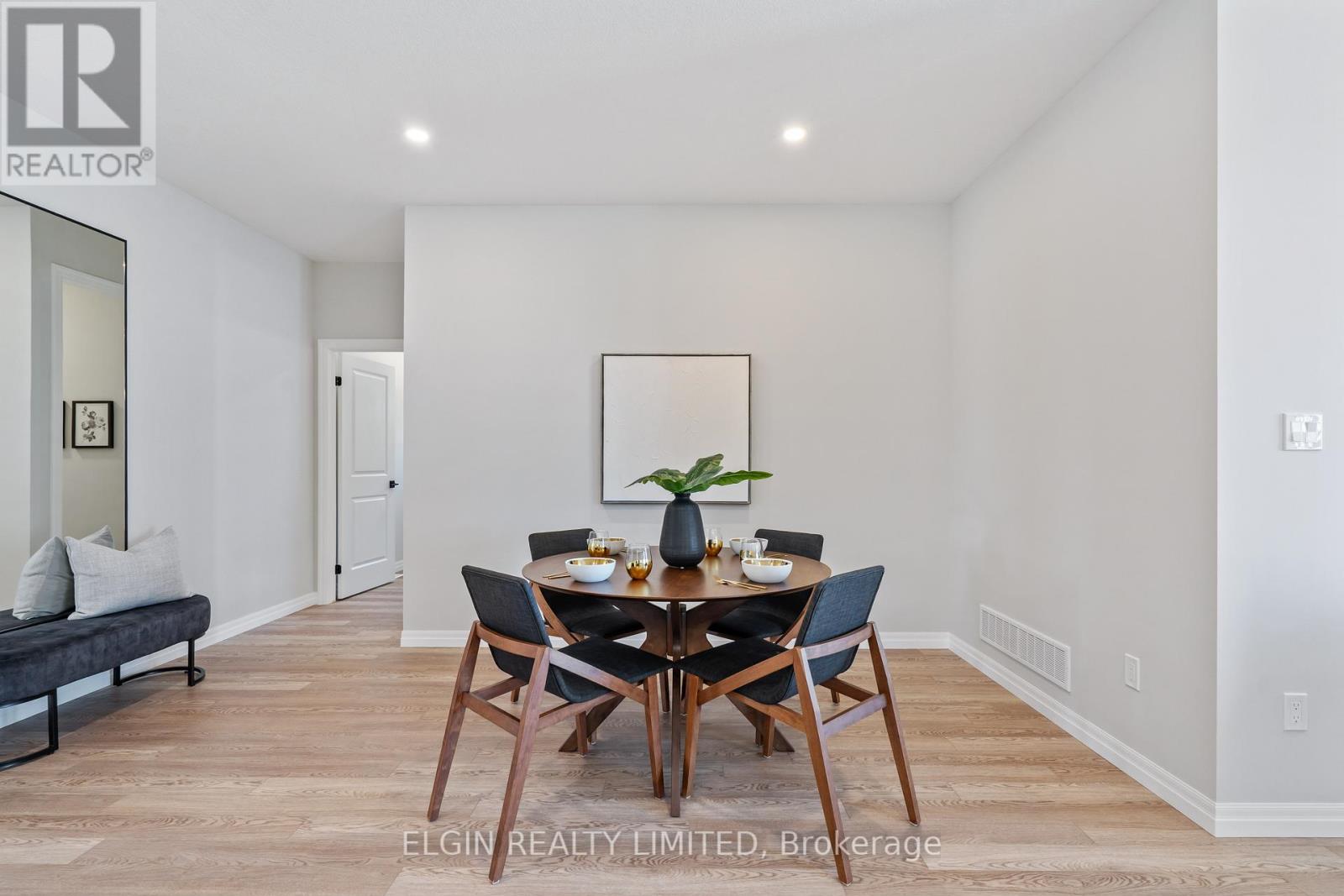 9 Dunning Way, St. Thomas, Ontario  N5R 0P7 - Photo 6 - X12178871
