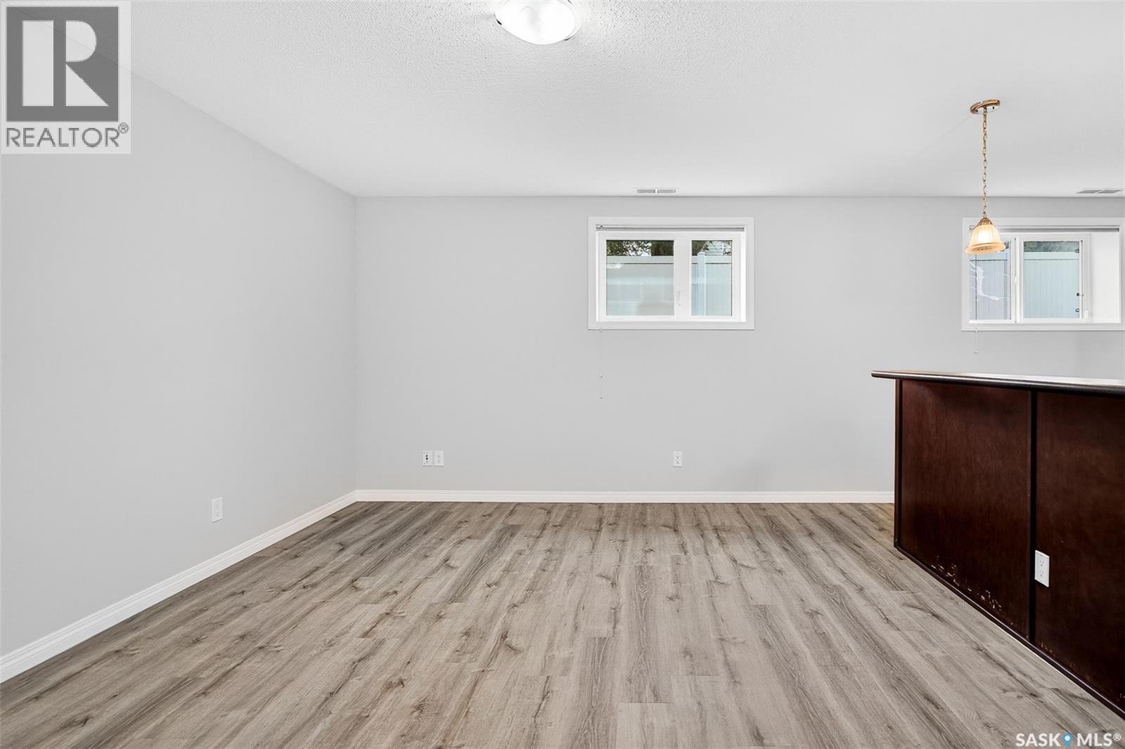 2 221 Main Street S, Moose Jaw, Saskatchewan  S6H 2R4 - Photo 3 - SK015125