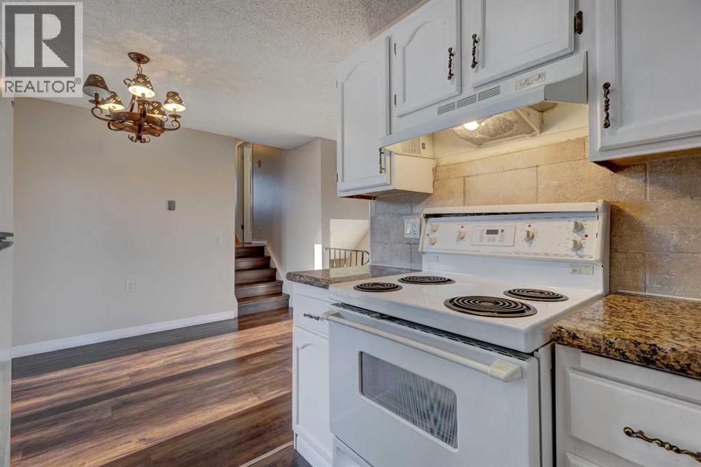 27 Castleridge Road Ne, Calgary, Alberta  T3J 1N8 - Photo 18 - A2246914