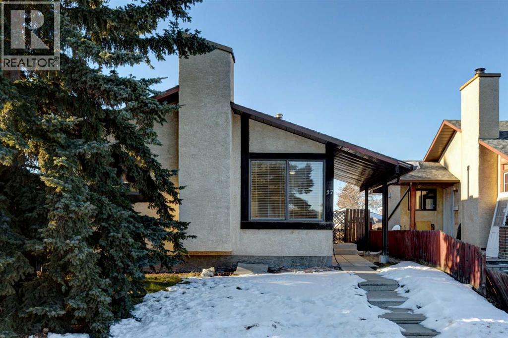 27 Castleridge Road Ne, Calgary, Alberta  T3J 1N8 - Photo 4 - A2246914