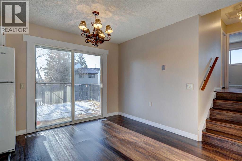 27 Castleridge Road Ne, Calgary, Alberta  T3J 1N8 - Photo 12 - A2246914
