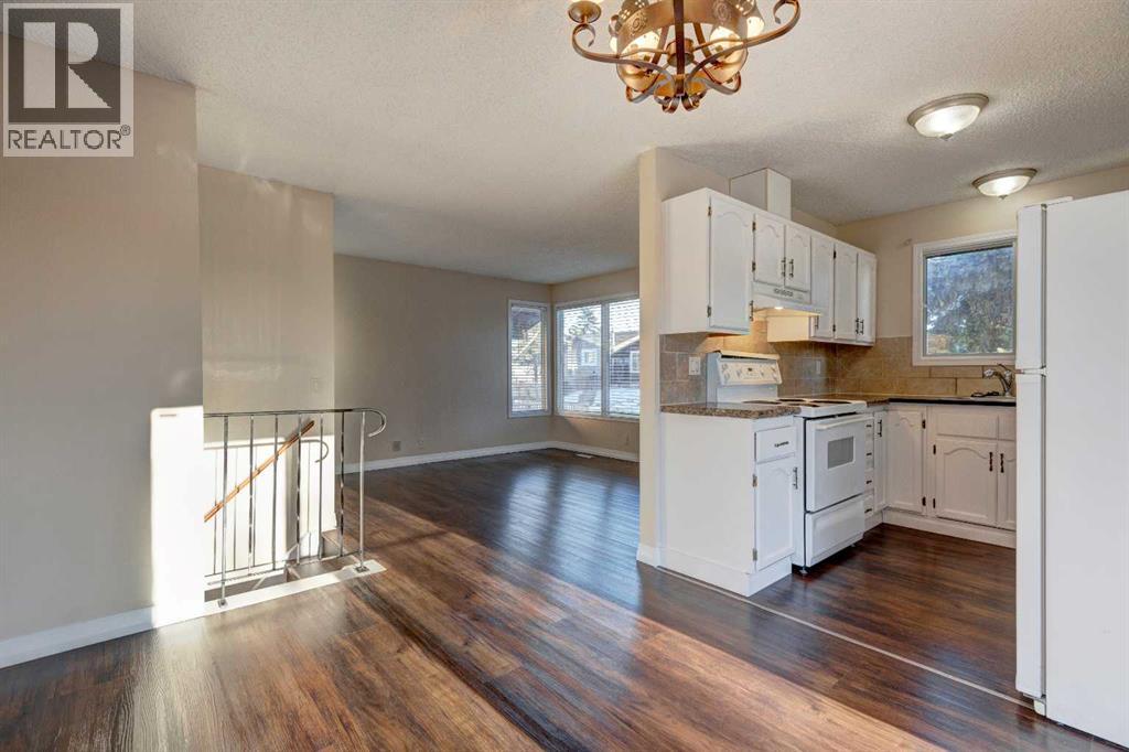 27 Castleridge Road Ne, Calgary, Alberta  T3J 1N8 - Photo 13 - A2246914