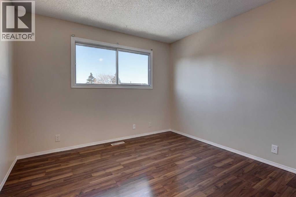 27 Castleridge Road Ne, Calgary, Alberta  T3J 1N8 - Photo 21 - A2246914