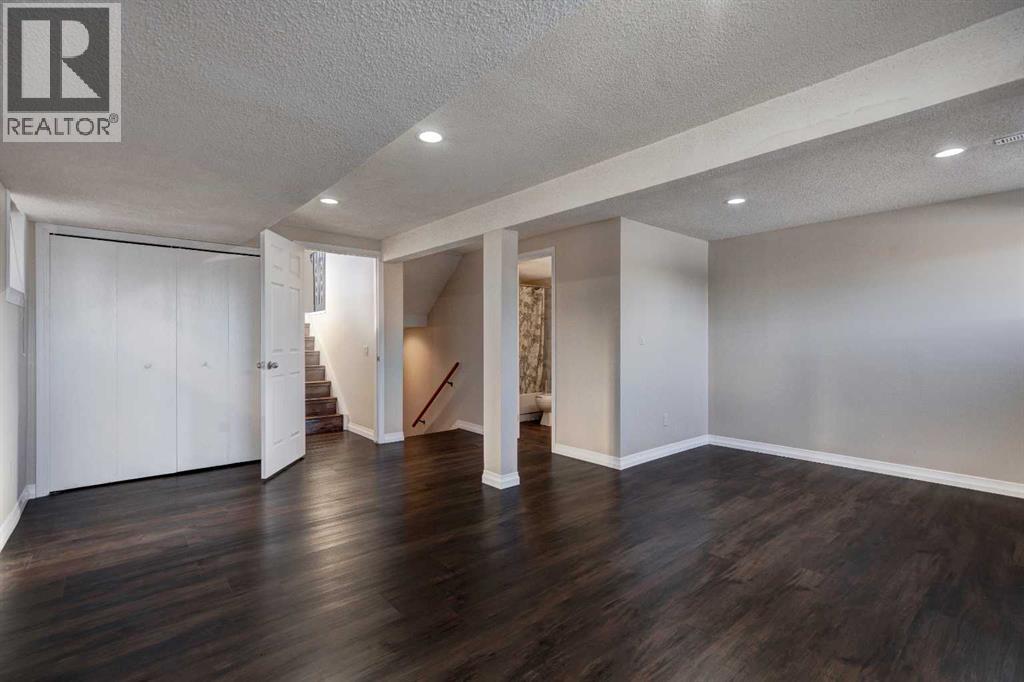 27 Castleridge Road Ne, Calgary, Alberta  T3J 1N8 - Photo 30 - A2246914