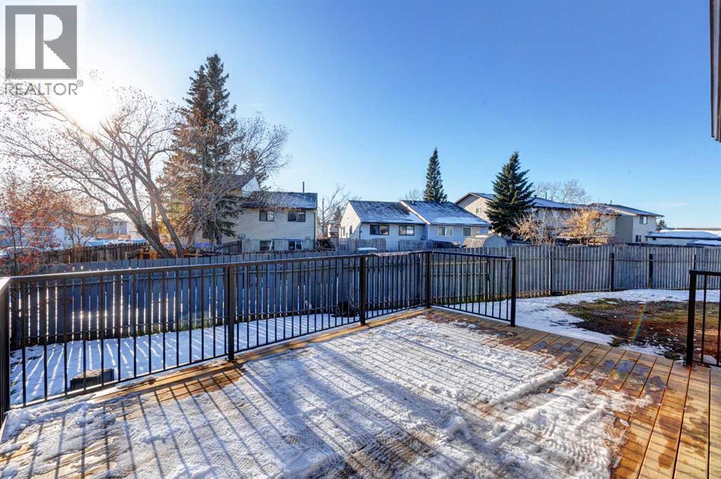 27 Castleridge Road Ne, Calgary, Alberta  T3J 1N8 - Photo 37 - A2246914