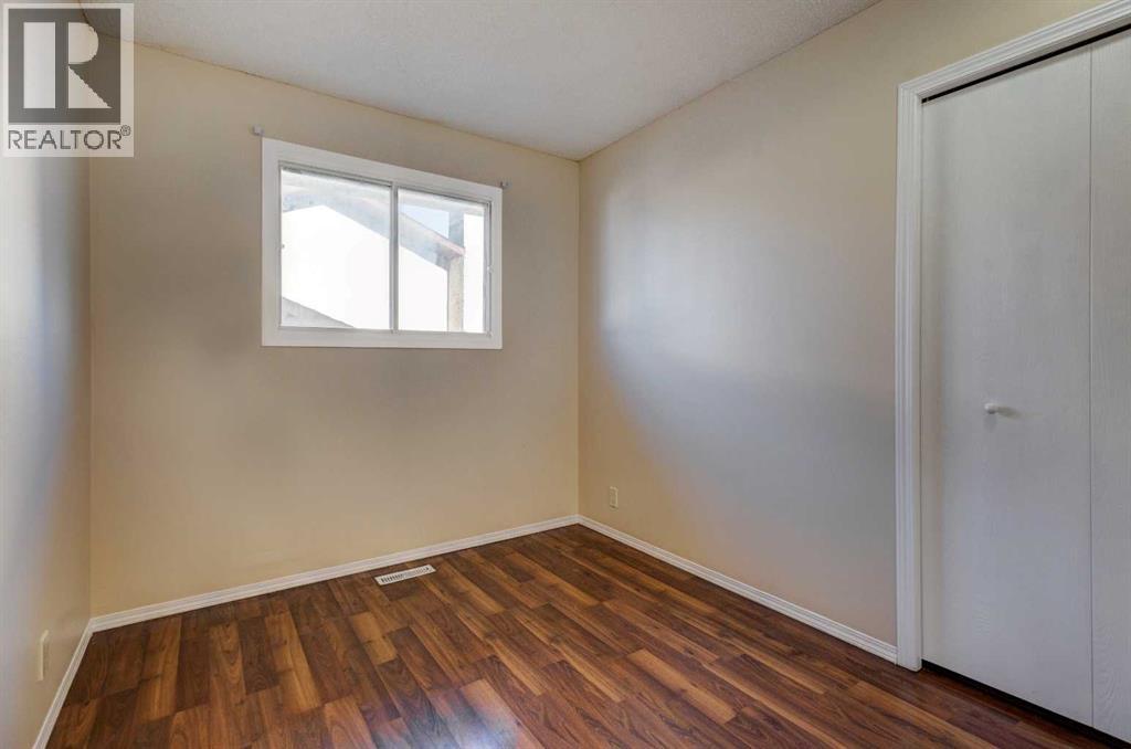 27 Castleridge Road Ne, Calgary, Alberta  T3J 1N8 - Photo 25 - A2246914