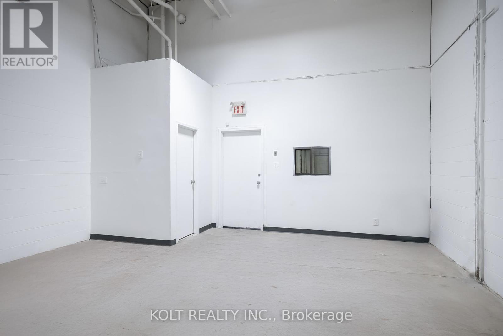7 - 67 Westmore Drive, Toronto, Ontario  M9V 3Y6 - Photo 11 - W12333434
