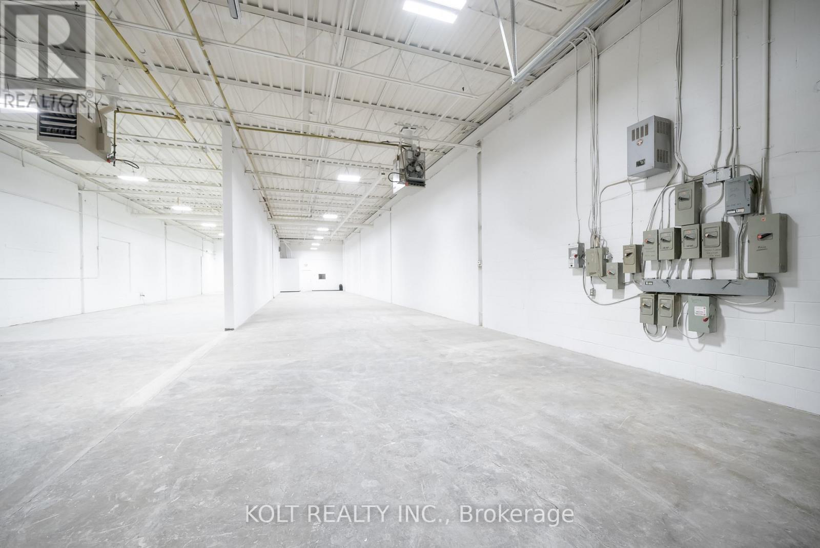 7 - 67 Westmore Drive, Toronto, Ontario  M9V 3Y6 - Photo 8 - W12333434