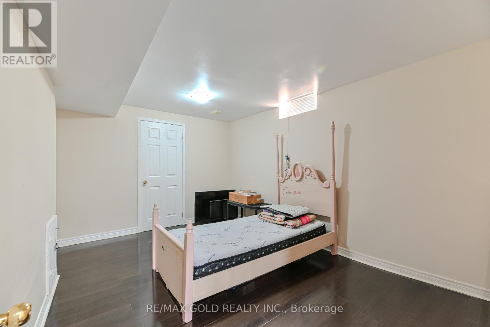 63 Hiberton Crescent, Brampton, Ontario  L7A 3C9 - Photo 39 - W12333476