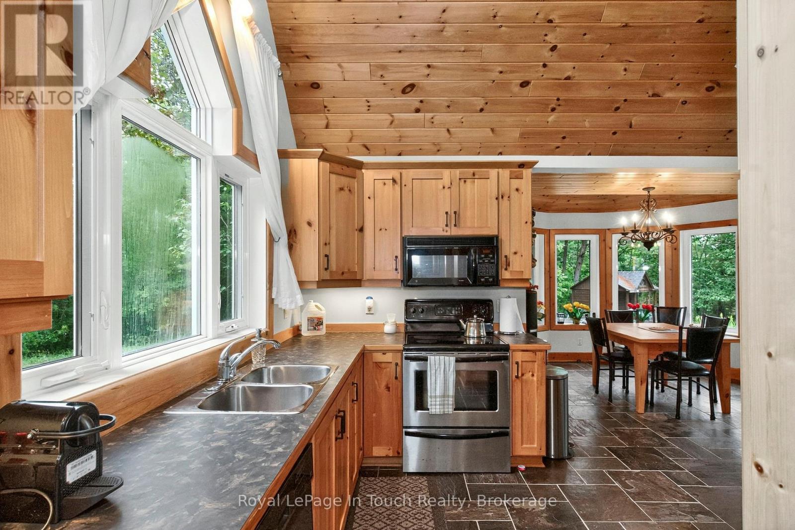 390 Is 360 Island, Georgian Bay, Ontario  L0K 1S0 - Photo 14 - X12320488
