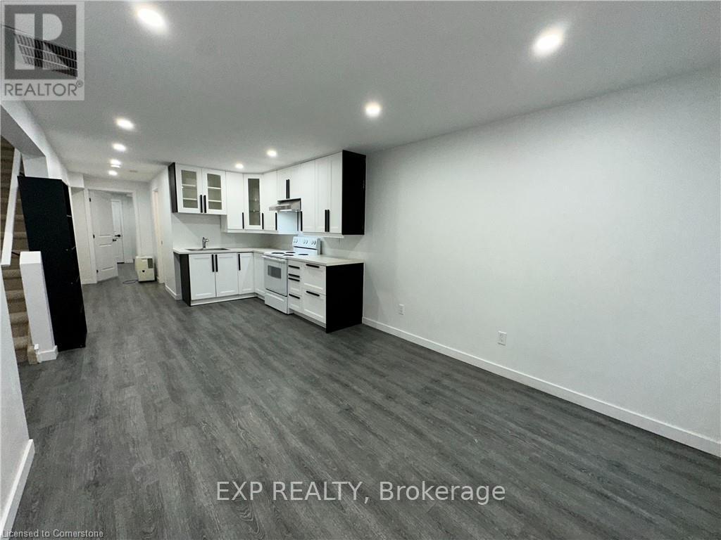 Lower - C - 25 Mohawk Street, Brantford, Ontario  N3S 2W2 - Photo 12 - X12333436