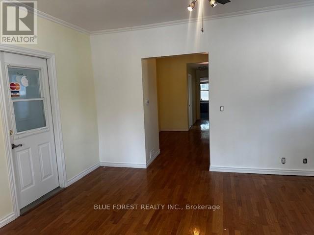 Main - 379 Wharncliffe Road S, London South, Ontario  N6J 2M2 - Photo 7 - X12333680