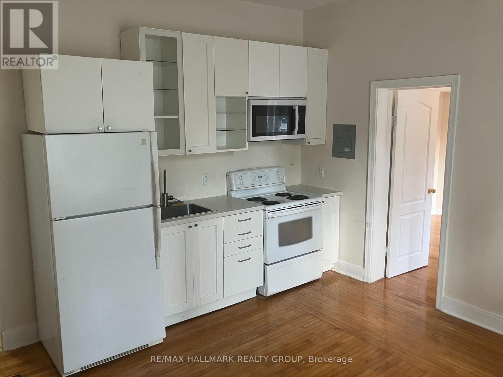 1 - 257 Bronson Avenue, Ottawa, Ontario  K1R 6H6 - Photo 2 - X12333659