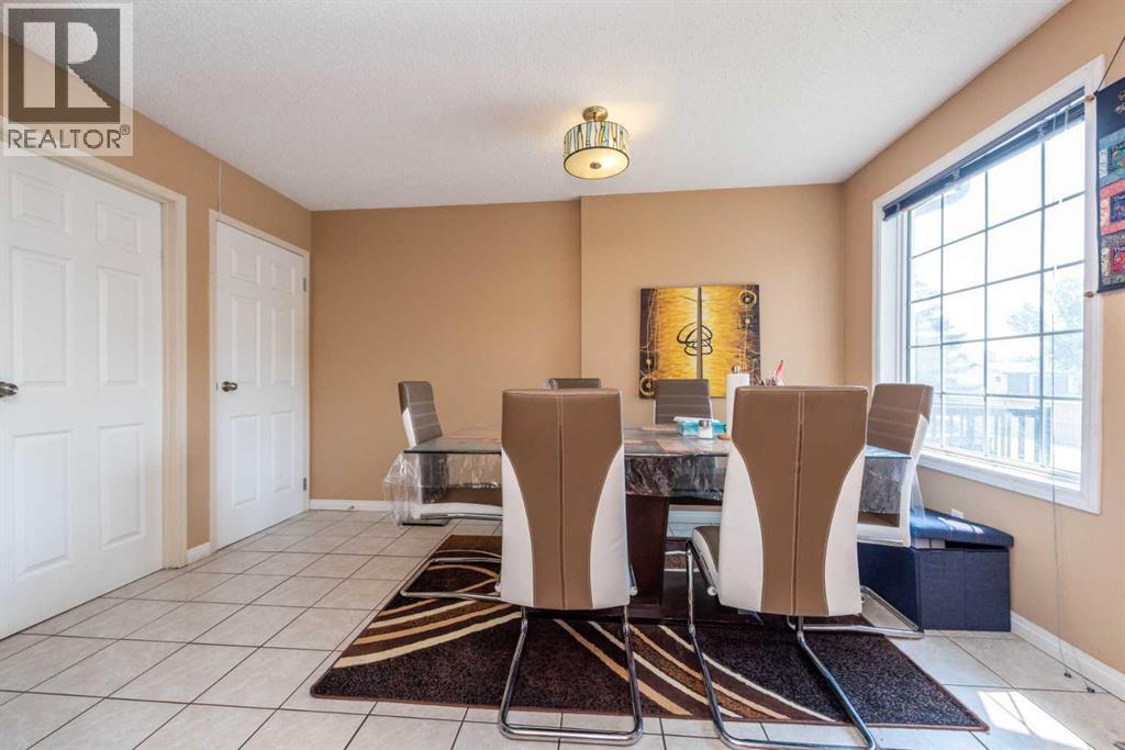 Property at 56 Abberfield Court NE image 4
