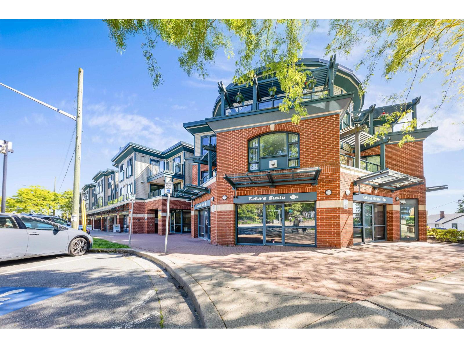 303 15210 Pacific Avenue, White Rock, British Columbia  V4B 5L2 - Photo 4 - R3035102
