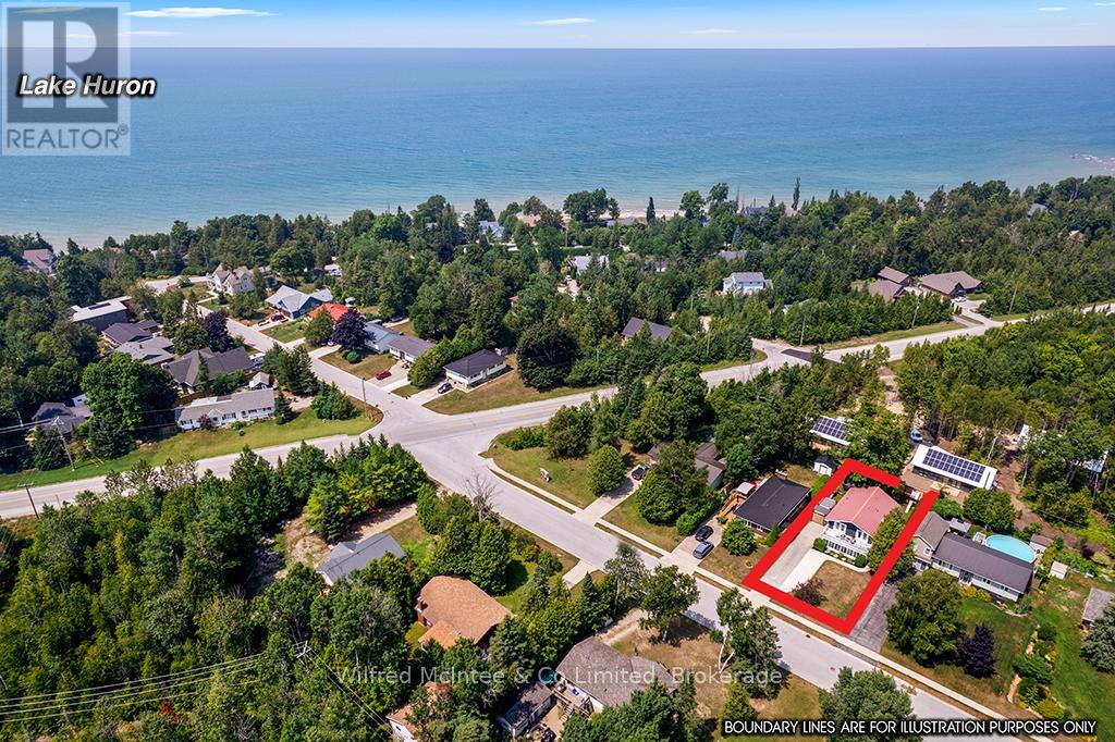 20 Ottawa Avenue, Saugeen Shores, Ontario  N0H 2L0 - Photo 3 - X12333643