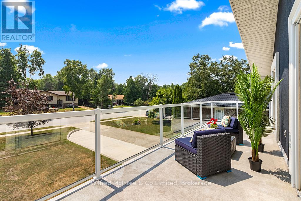 20 Ottawa Avenue, Saugeen Shores, Ontario  N0H 2L0 - Photo 33 - X12333643
