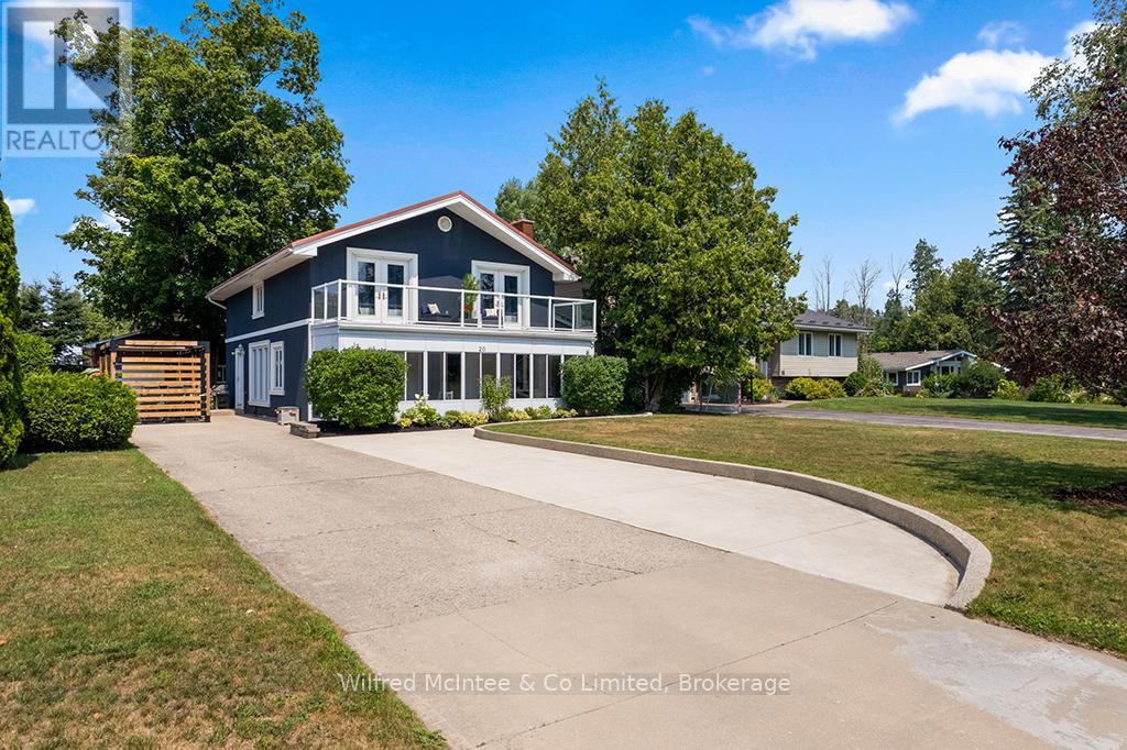 20 Ottawa Avenue, Saugeen Shores, Ontario  N0H 2L0 - Photo 4 - X12333643